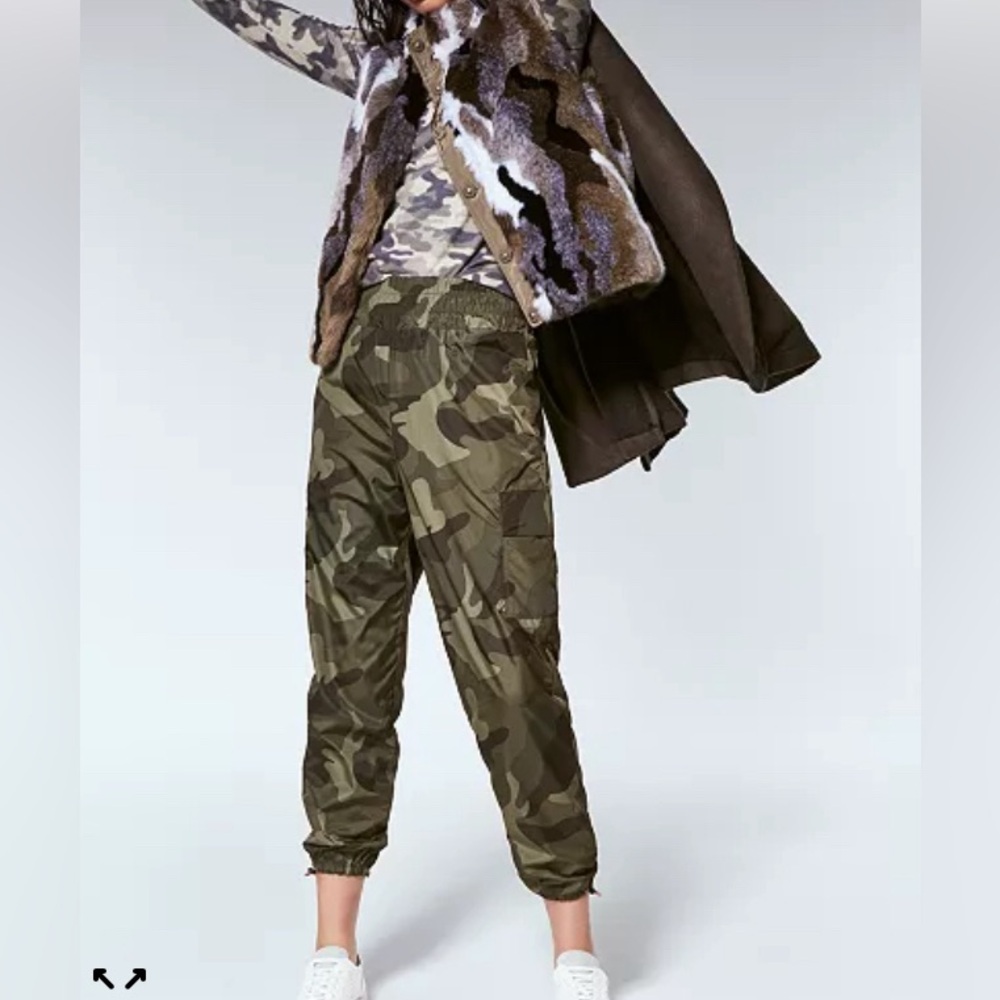 Almost Famous Camo Nylon Jogger Pants Drawstring Streetwear Size Medium